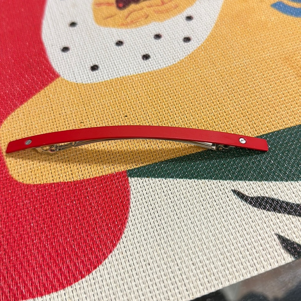 Sylvain le hen hair barrette